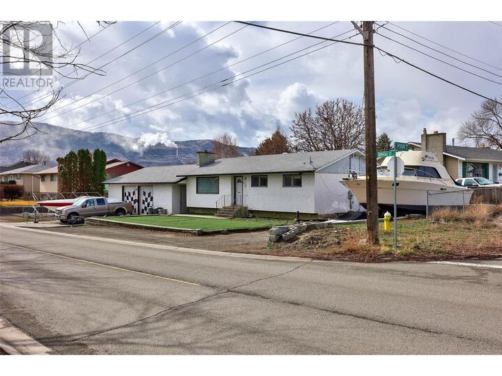 Property Photo:  932 Singh Street  BC V2B 5C8 