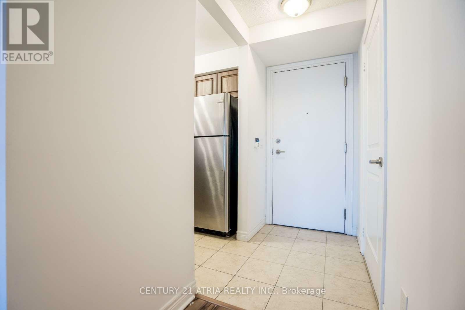 Property Photo:  50 Town Centre Court 3809  ON M1P 0A9 