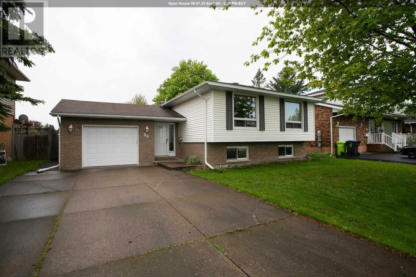 Property Photo: 25 Healy St ON P6A 6C1