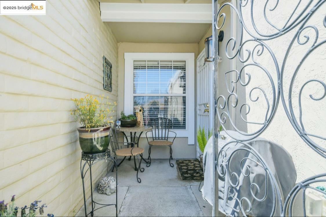 Property Photo: 3030 Pear St CA 94509
