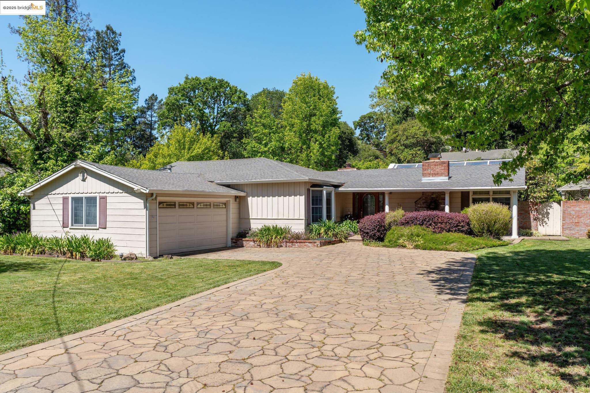 Property Photo:  14 El Camino Moraga  CA 94563 