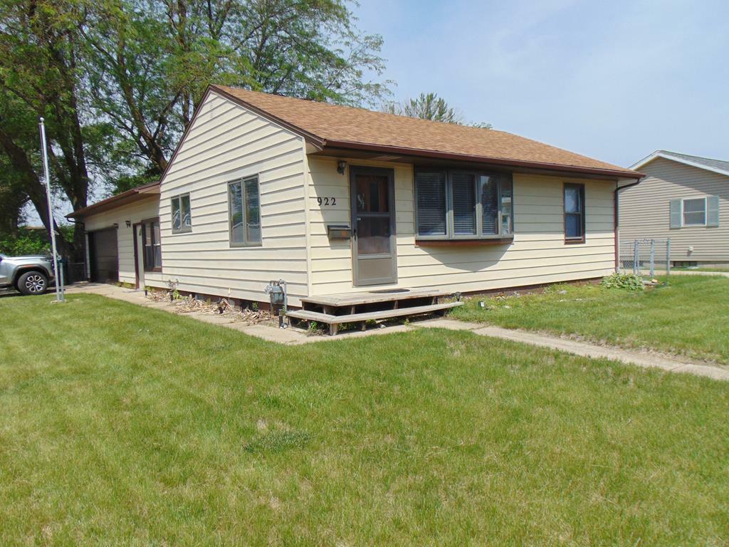 922 South 26th Street  Fort Dodge IA 50501 photo