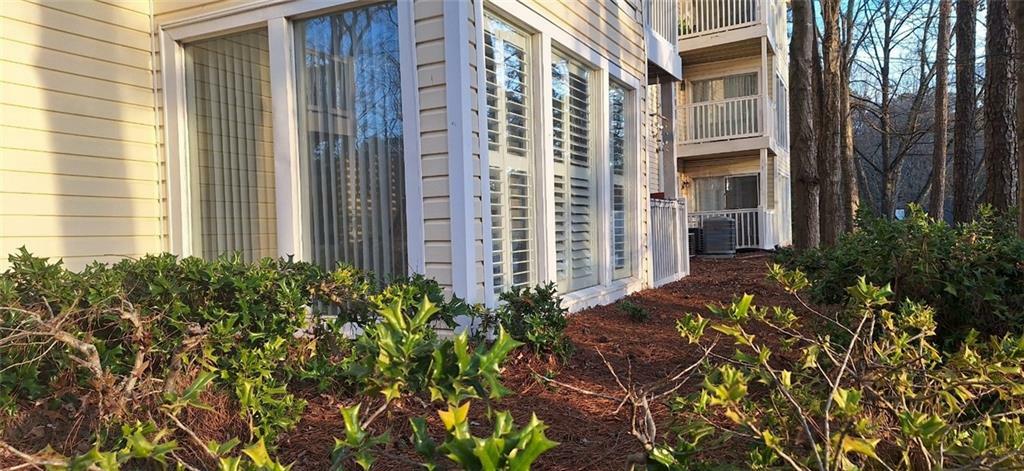 Property Photo: 1638 Raleigh Circle GA 30067