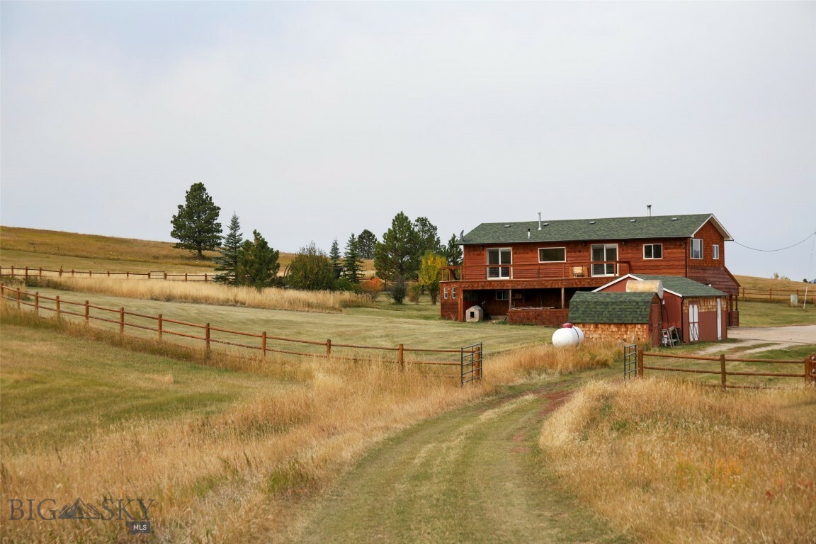 996 Forest Grove Road  Lewistown MT 59457 photo
