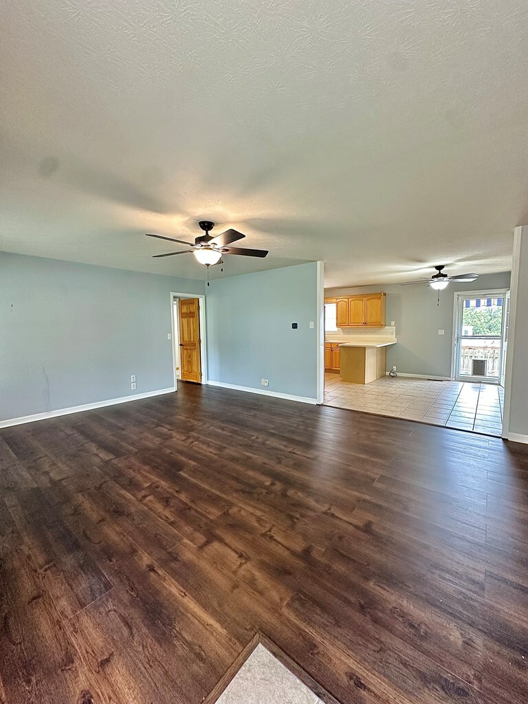 Property Photo: 1137 Rosemount Rd OH 45662