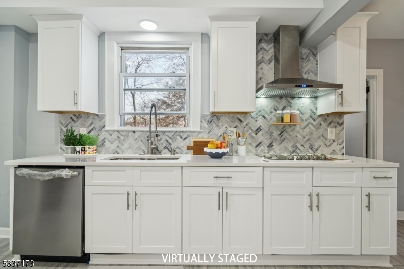 Property Photo: 1016 Chancellor Ave NJ 07040
