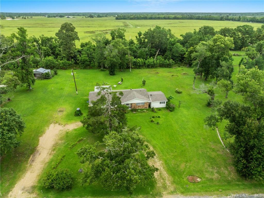 Property Photo: 24126 Carl Hoppe Road LA 70647