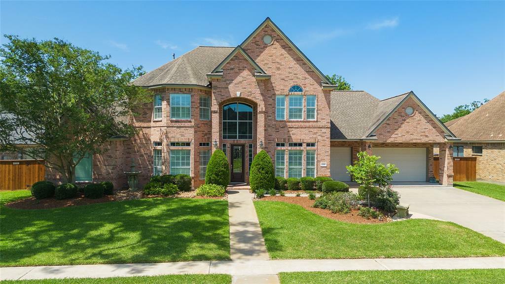 Property Photo: 208 Canyon Oak Drive TX 77566