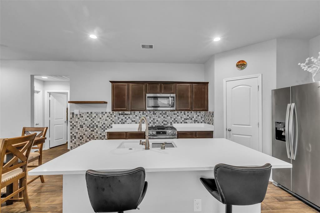 Property Photo: 2422 Sheephorn Summit Trail TX 77373