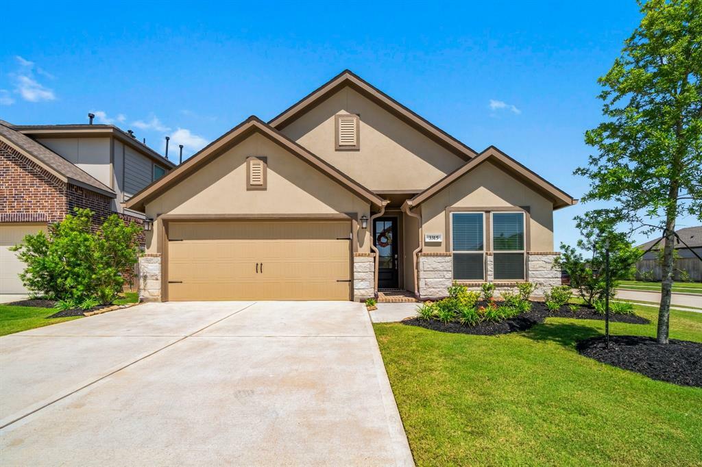Property Photo: 3315 Bristle Ridge Lane TX 77423