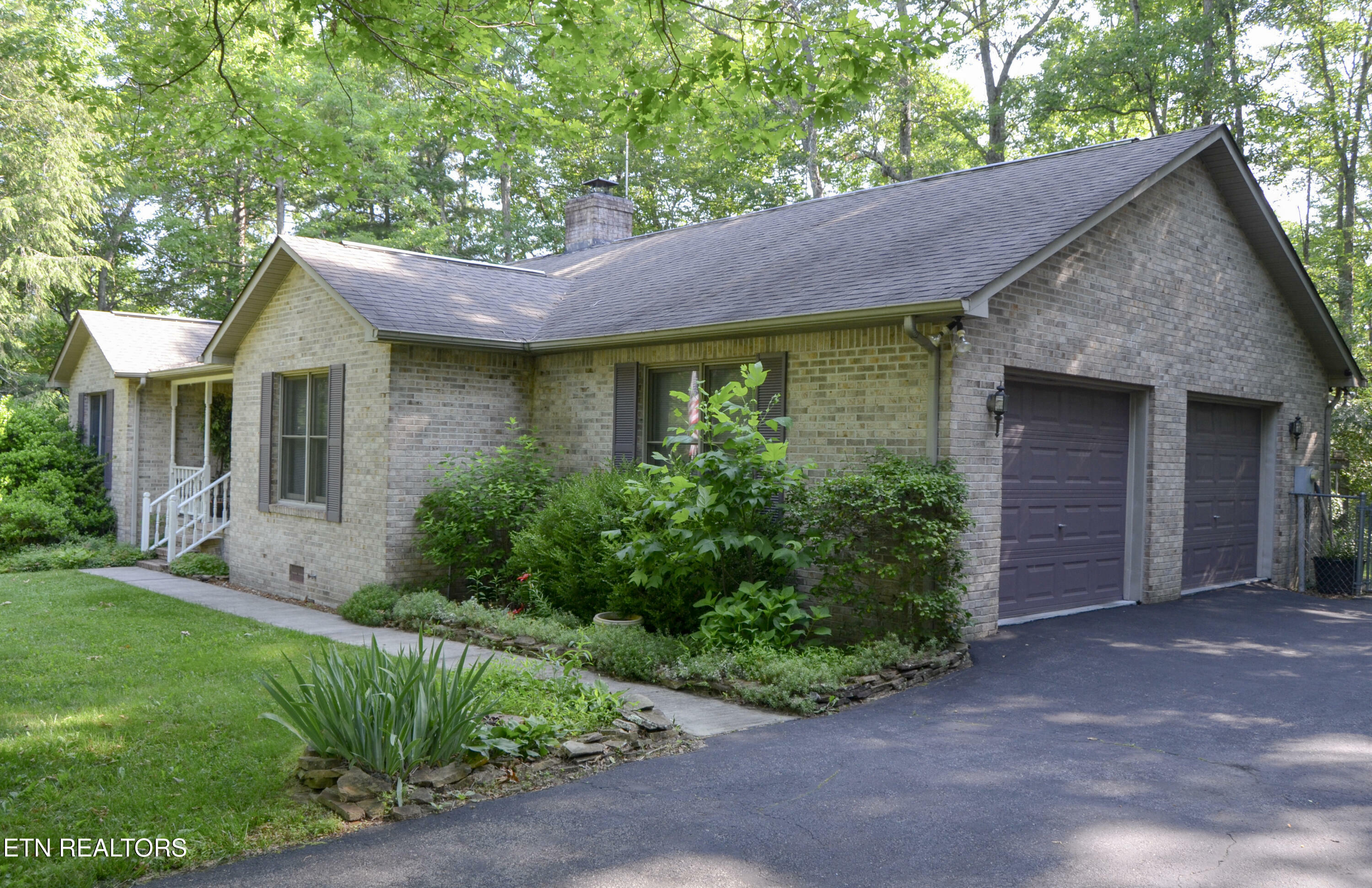 Property Photo: 182 Scott Creek Rd TN 38571