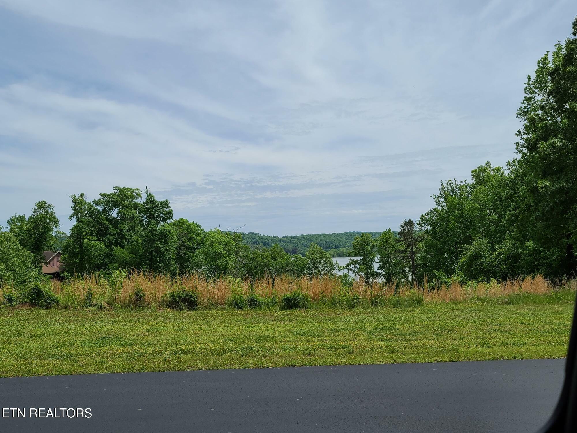 Property Photo: 600 Lake Ridge Drive TN 37854