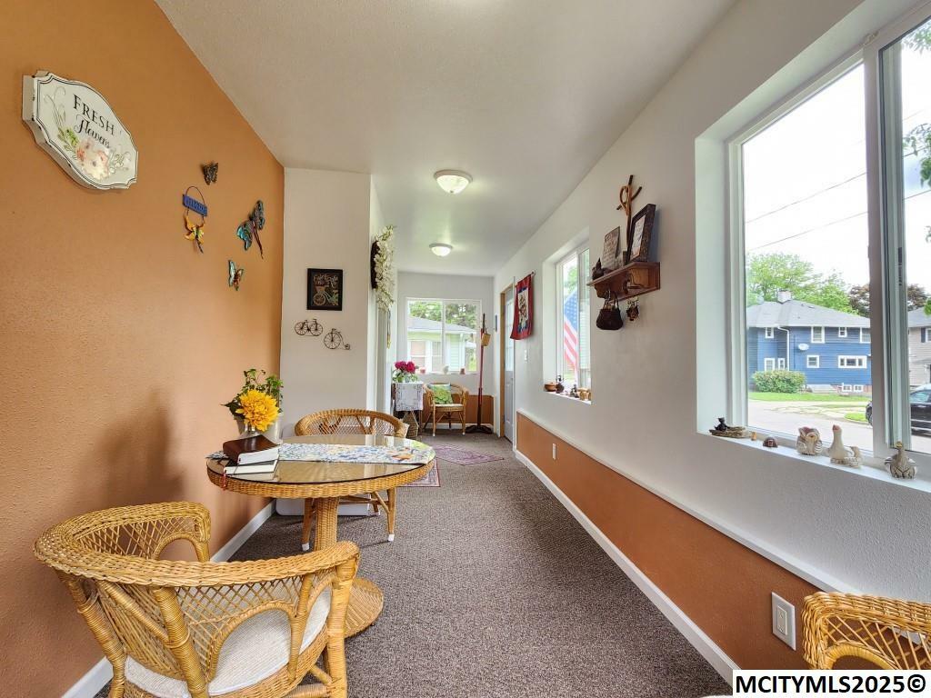 Property Photo: 610 N Jefferson IA 50401