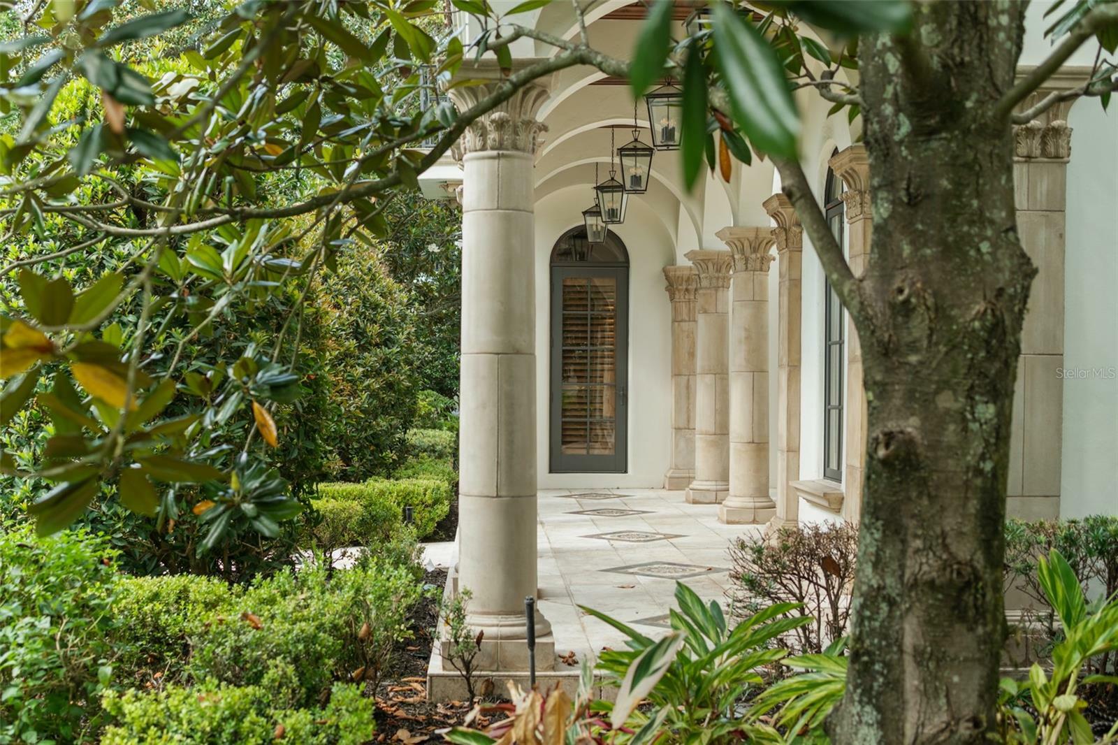 Property Photo: 4400 New Broad Street FL 32814