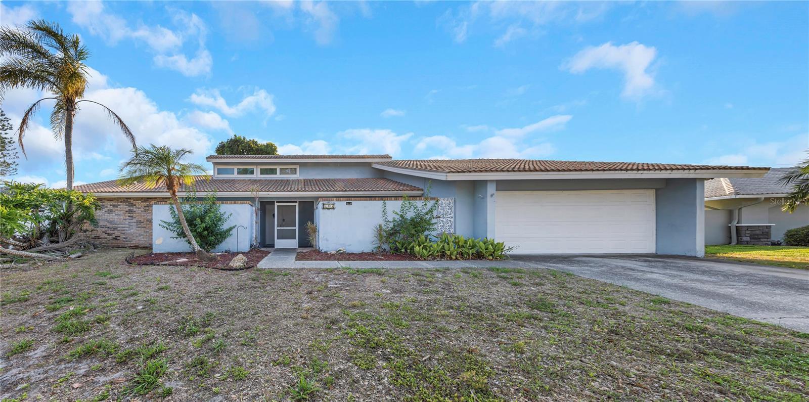 Property Photo: 605 Citrus Court FL 33770