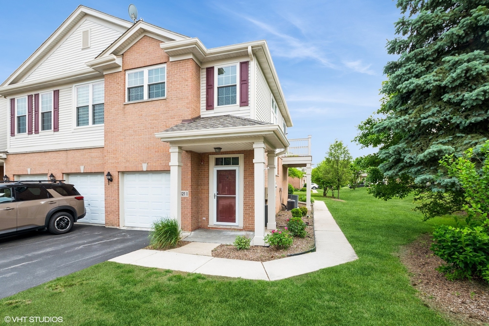 Property Photo: 8121 Concord Lane I IL 60458