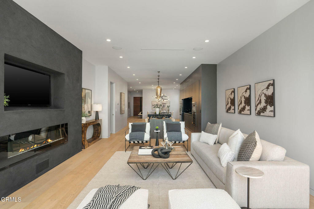 Property Photo: 5622 Natick Avenue CA 91411