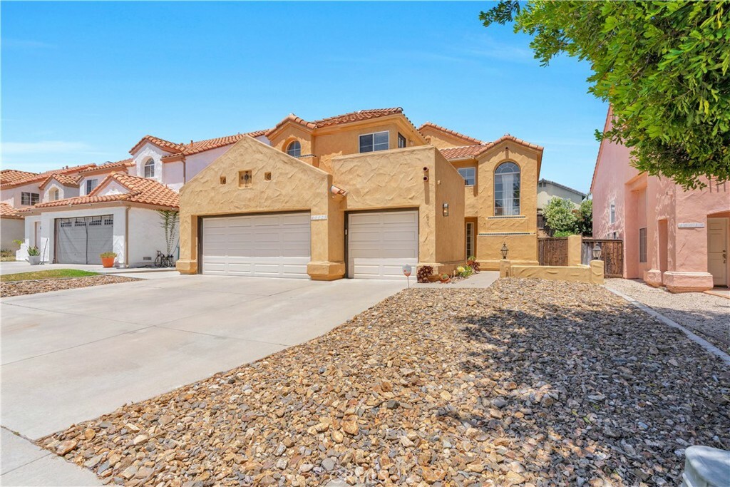 Property Photo: 40025 White Leaf Ln. CA 92562