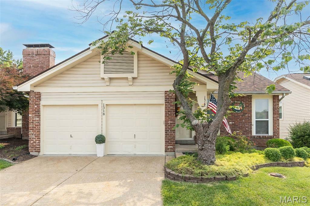 Property Photo: 1318 Stone Run Drive MO 63021