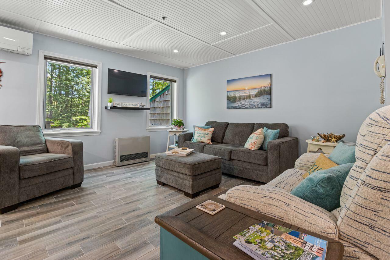 Property Photo: 131 Temple Avenue 26 ME 04064