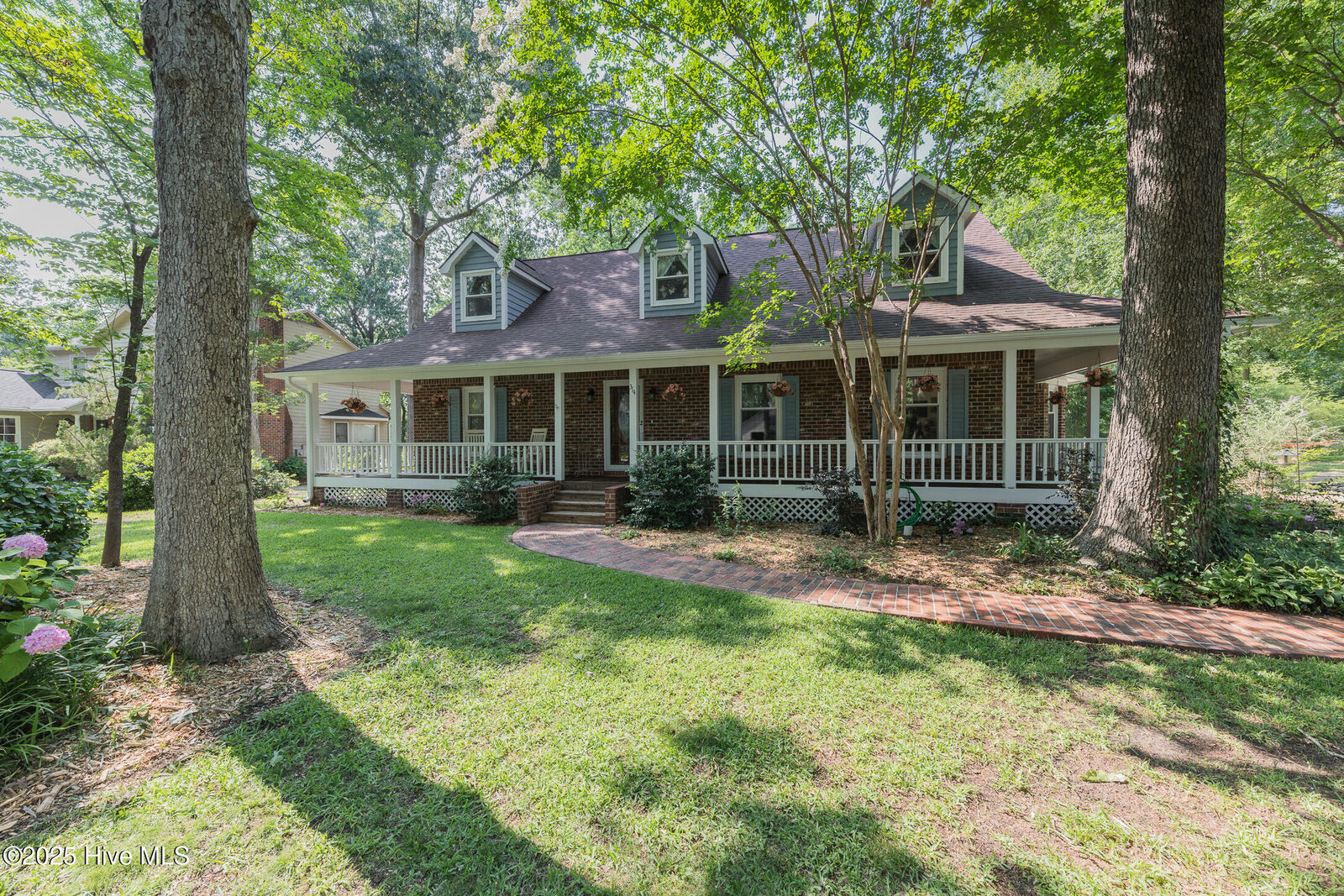 Property Photo:  314 Daisy Court  NC 28540 