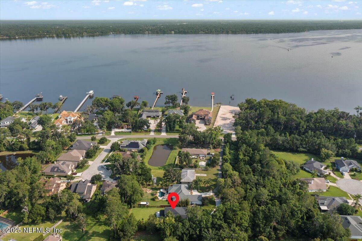 Property Photo: 1790 N Lakeshore Drive FL 32003