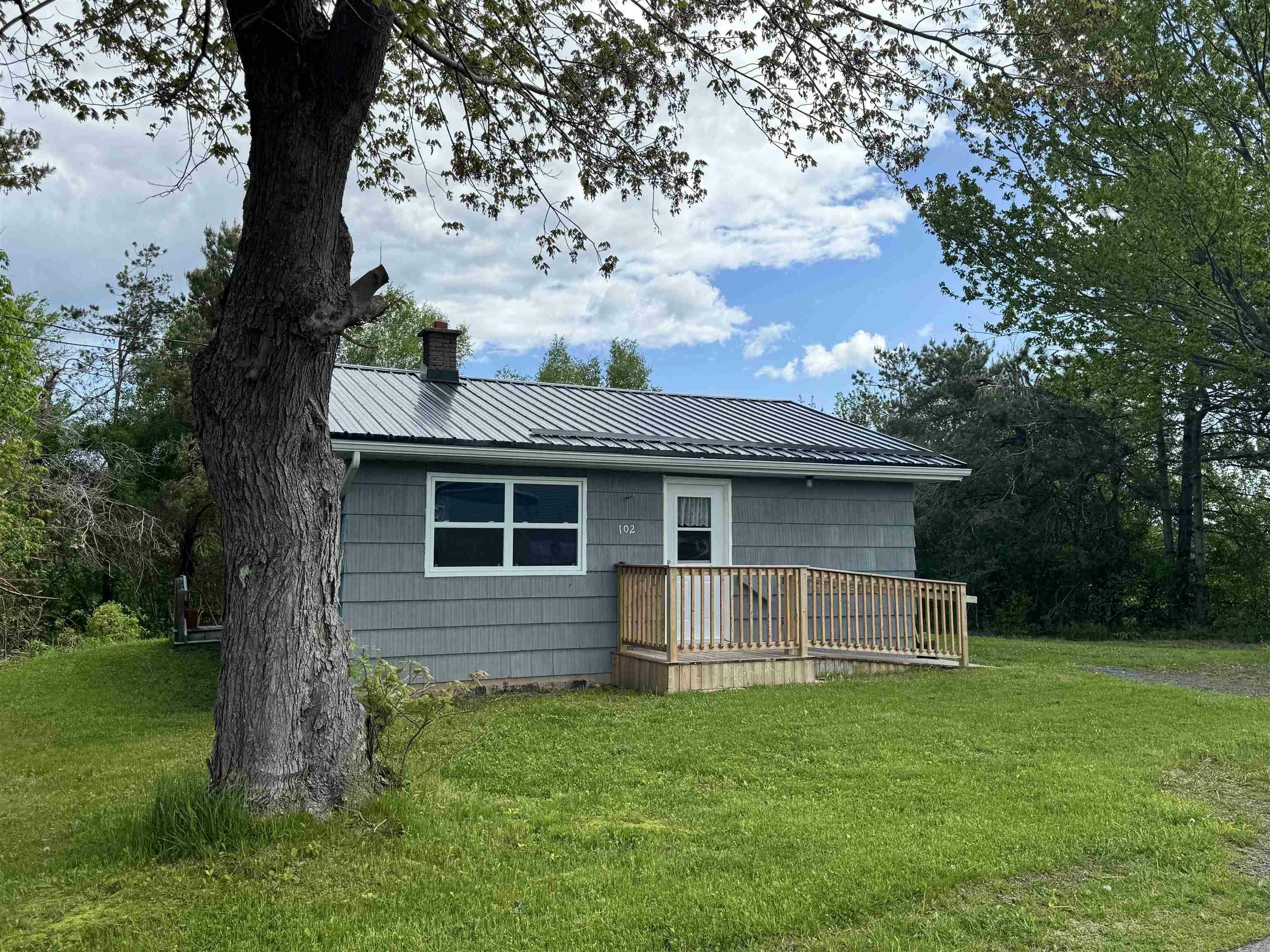Property Photo: 102 Hillside Road NS B0K 1X0