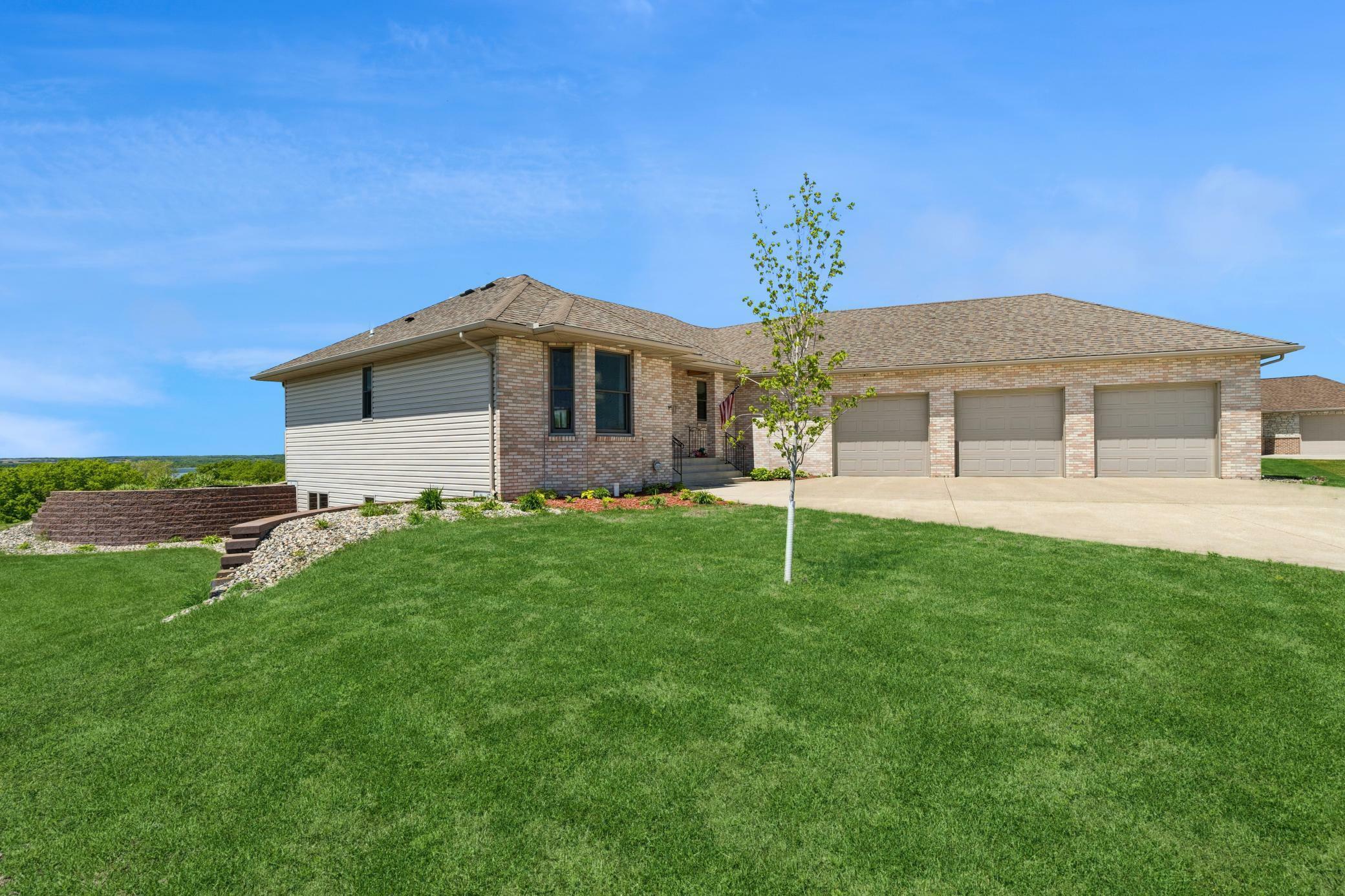 Property Photo: 531 Depree Way MN 56334