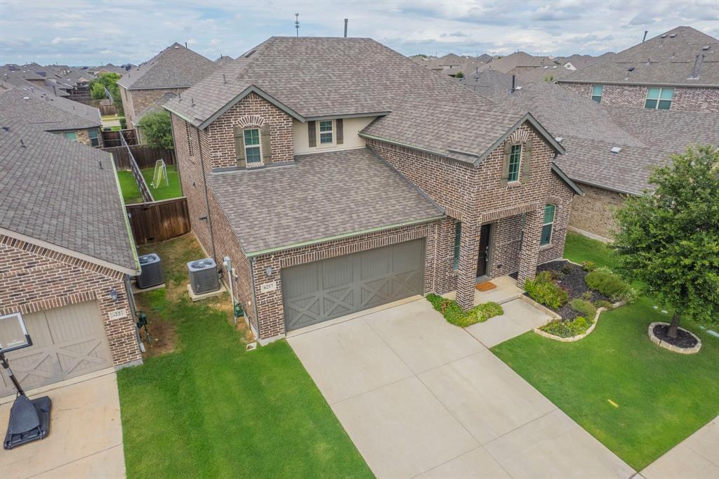 Property Photo: 6217 Hightower Street TX 76227