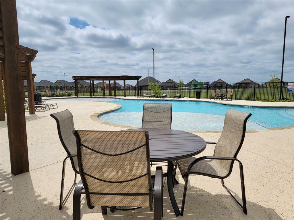 Property Photo: 10032 Thornapple Road TX 76179