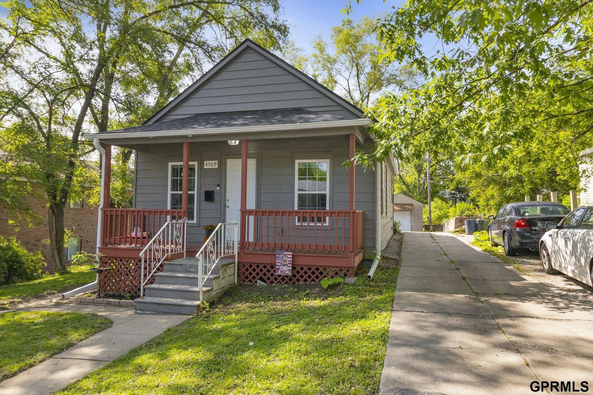 Property Photo: 4709 Burdette Street NE 68104