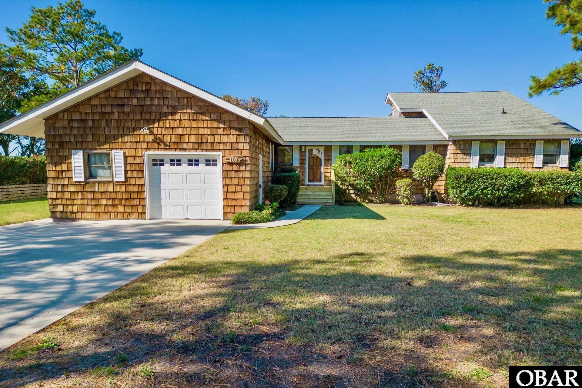 Property Photo: 107 Bartow Drive NC 27954