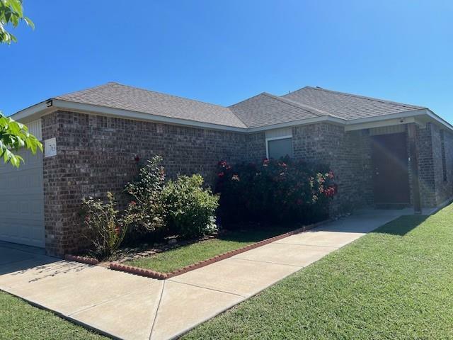 Property Photo: 7636 Leichter Avenue OK 73132