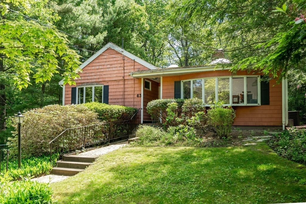 Property Photo:  43 Fair Oaks Dr  MA 02421 