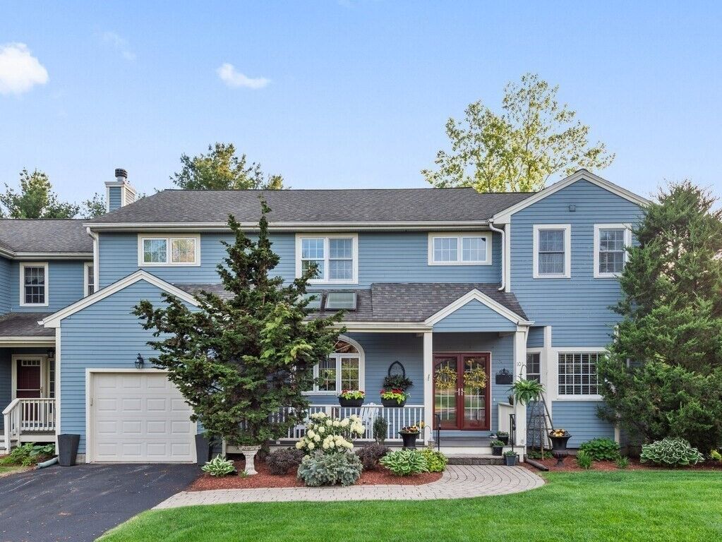 Property Photo:  101 Colonial Dr 101  MA 01566 