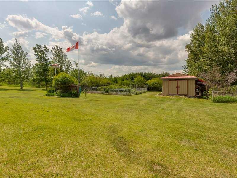 24228 Township Road 390  Rural Lacombe County AB T0C 0Y0 photo