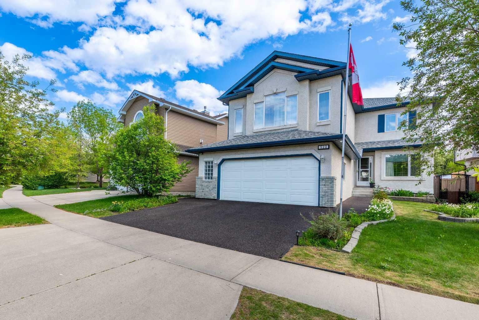 Property Photo: 520 Tanner Drive SE AB T4A 2E7