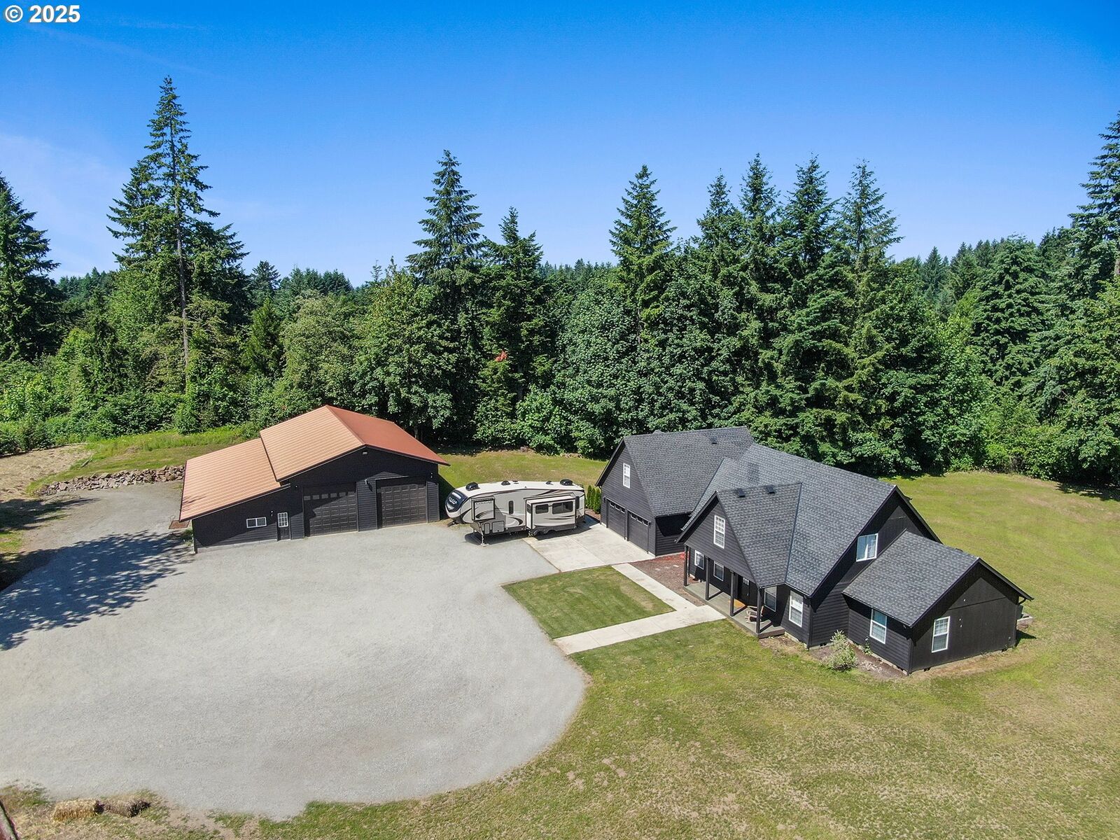 Property Photo:  14300 NE Axford Rd  WA 98604 