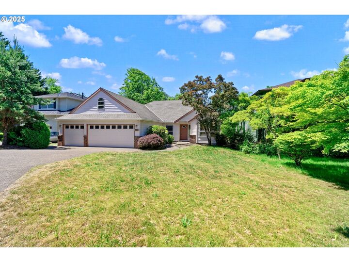 3795 NW Banff Dr  Portland OR 97229 photo