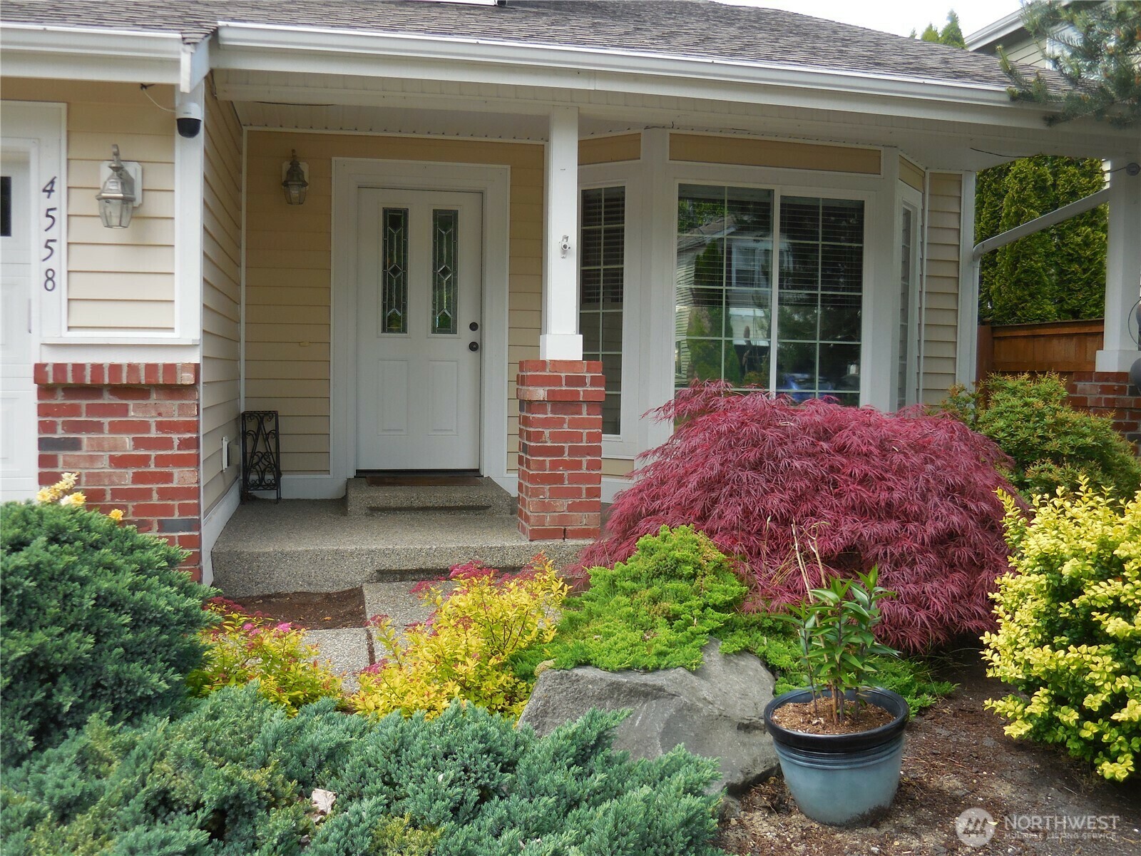Property Photo: 4558 SE Bakken Court WA 98366