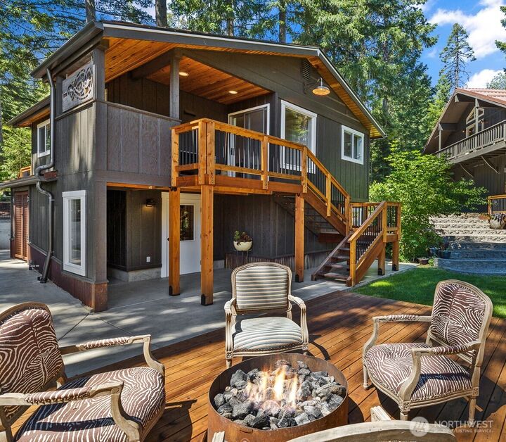 Property Photo:  661 W Pacific Avenue  WA 98940 