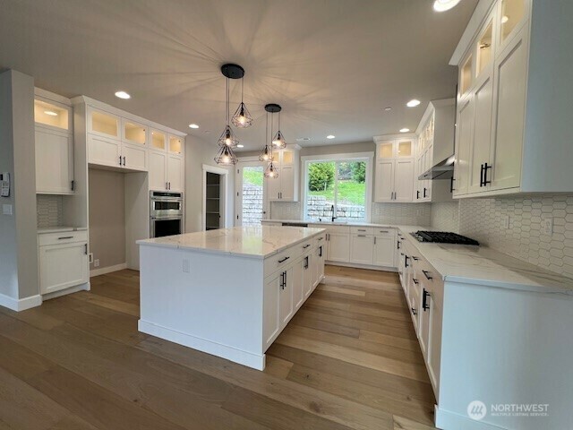 Property Photo: 20312 94th Drive NE WA 98011
