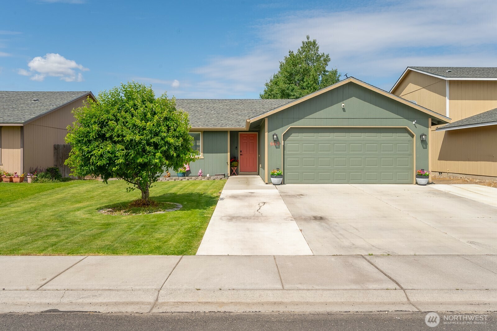 665  L Street SE  Ephrata WA 98823 photo