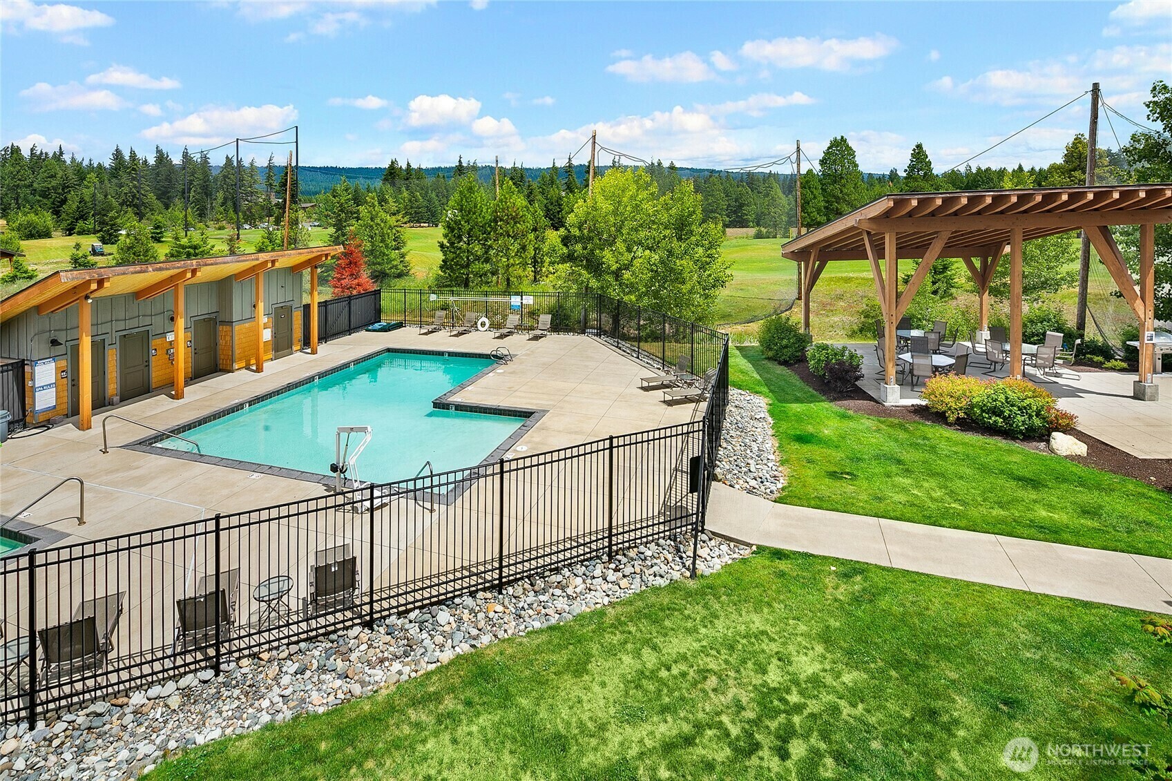 Property Photo: 3770 Suncadia Trail 110 WA 98922