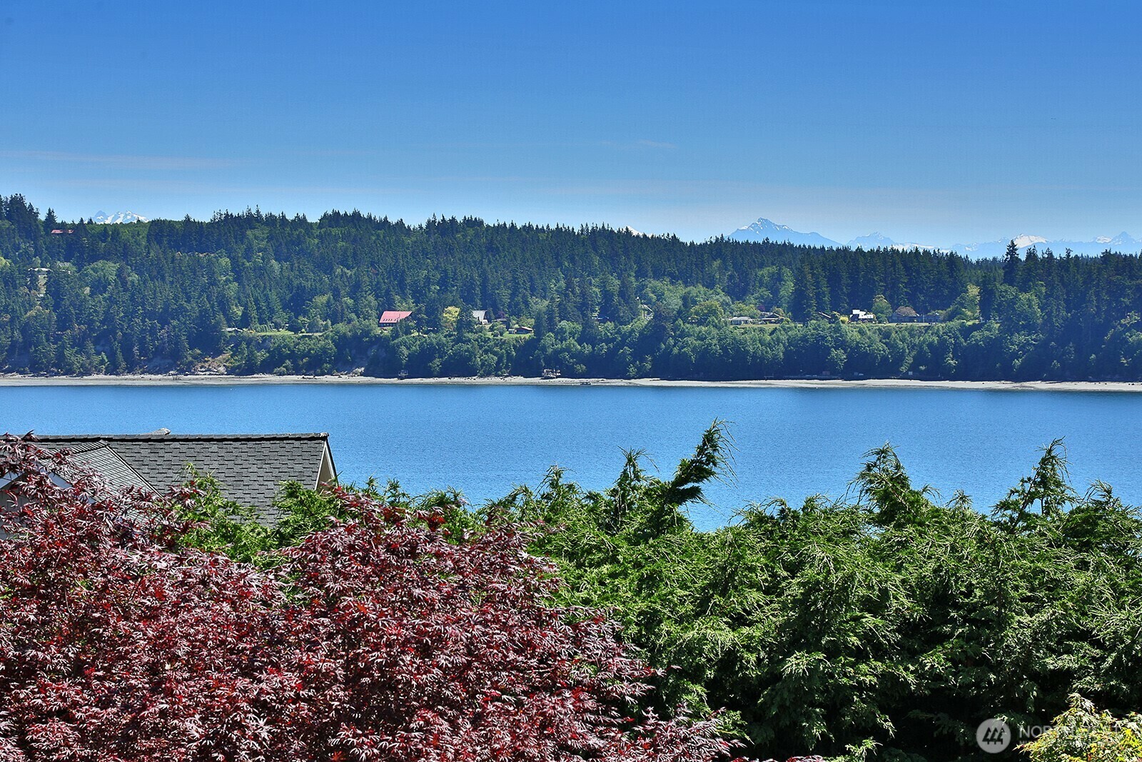 Property Photo: 1412 Castlewood Court WA 98249