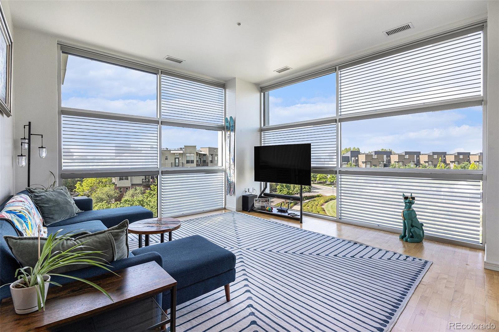 Property Photo: 2958 Syracuse Street 403 CO 80238