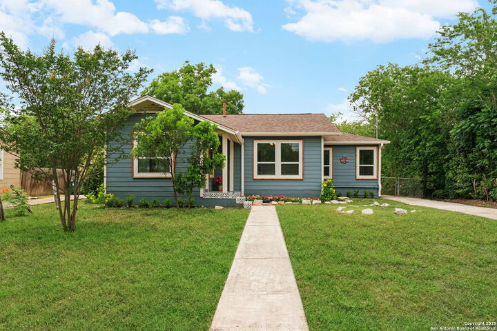 Property Photo: 131 New Haven TX 78209