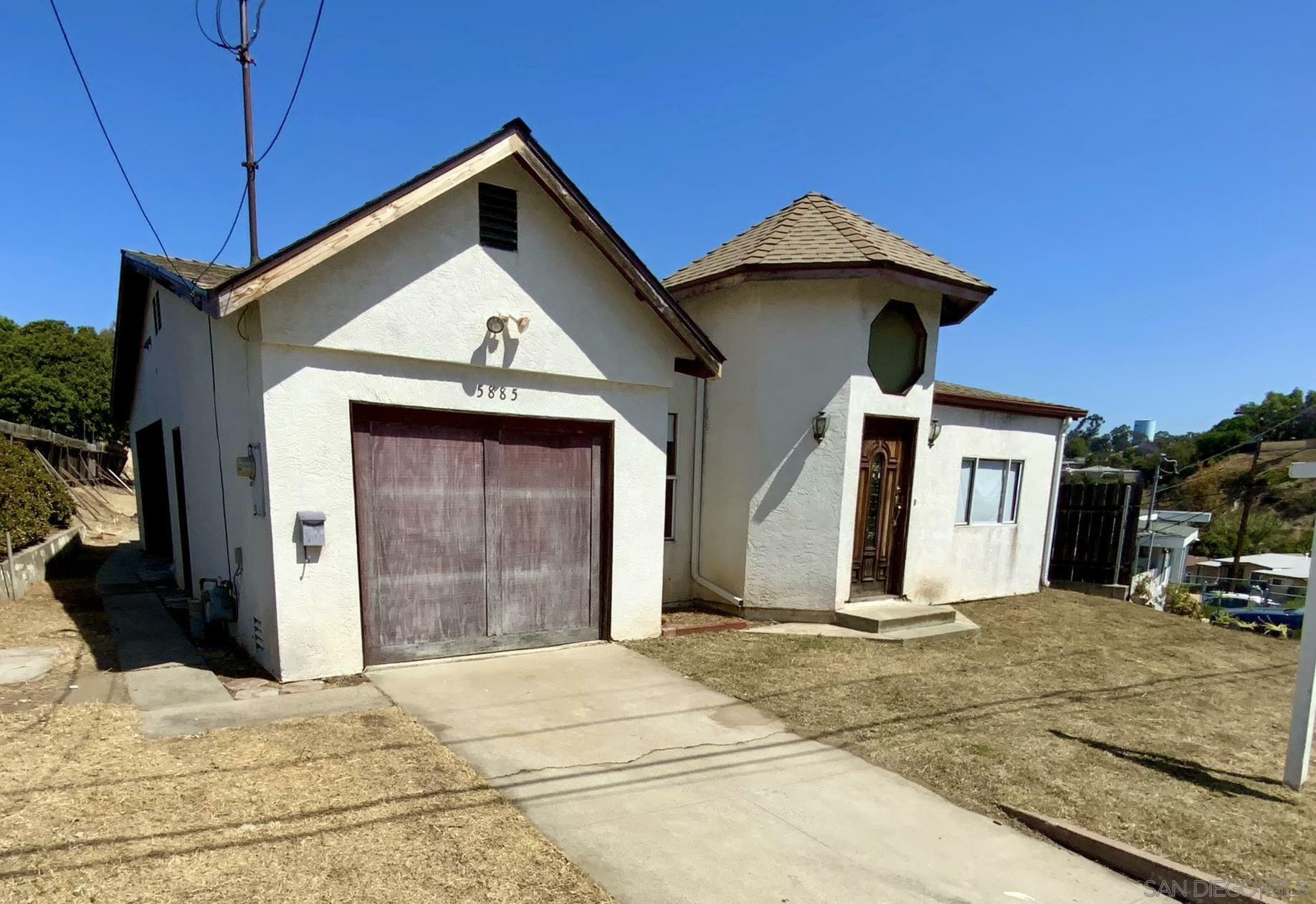 Property Photo: 5885 Lynn St CA 92105