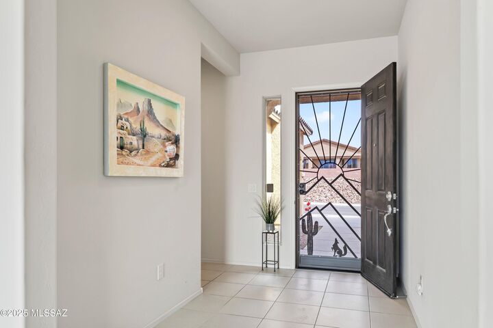 Property Photo:  906 N Camino Cerro Morado  AZ 85614 