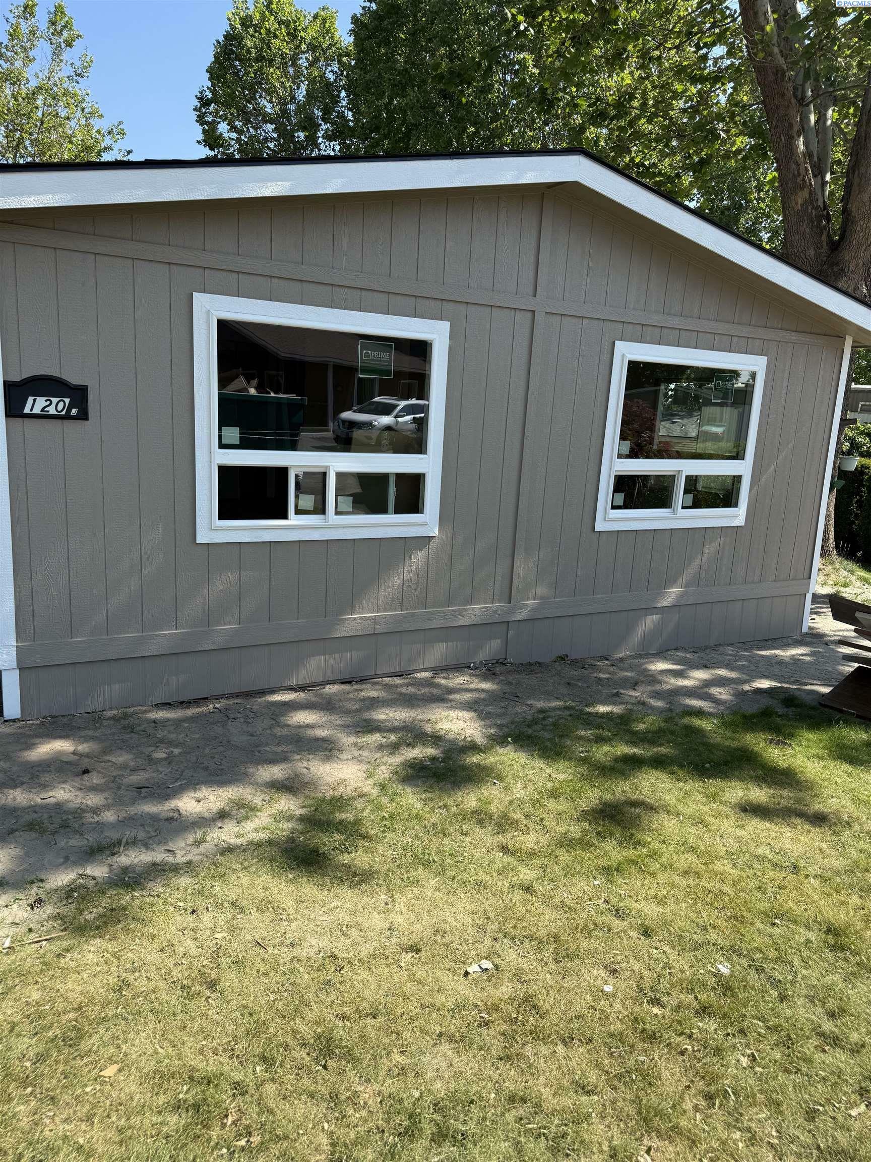 Property Photo: 3517 Road 84, #120J WA 99301
